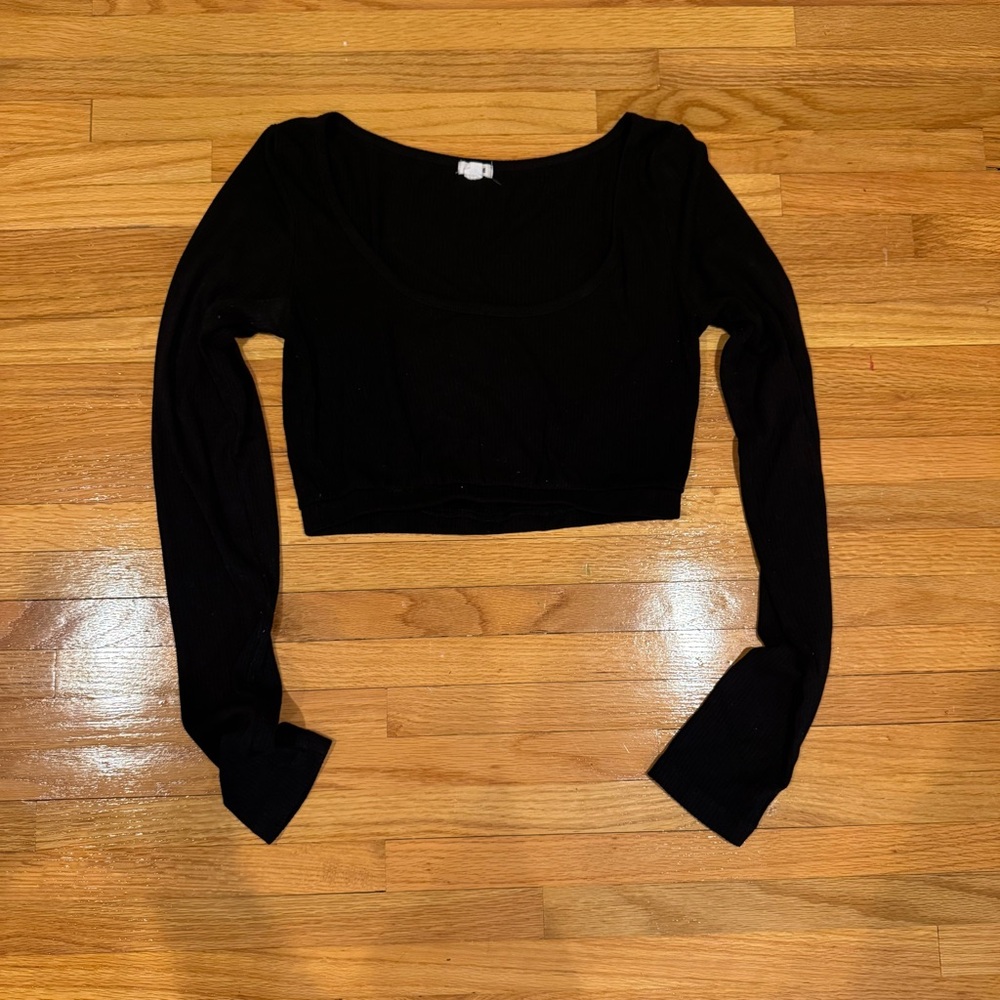 Garage Black long sleeved crop top M